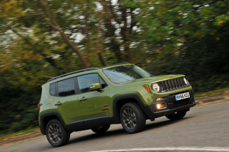  Jeep Renegade 75th Anniversary 2016 года  (UK) (фото 11 из 14)